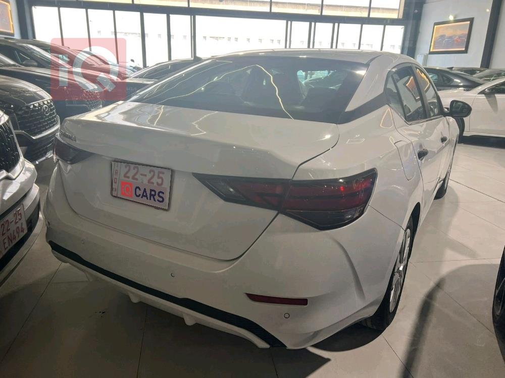 نیسان سێنترا